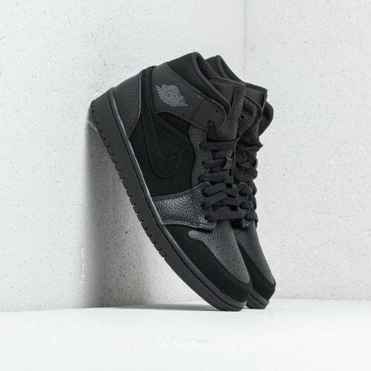AIR JORDAN 1 LONG ALL BLACK