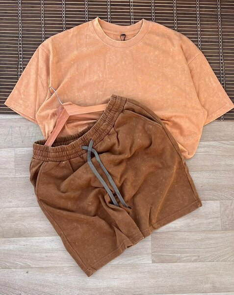 Ensemble décontracté t-shirt et short