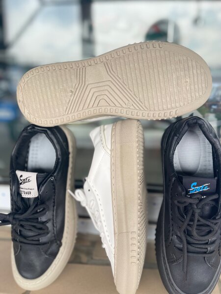 Sneakers en cuir élégantes