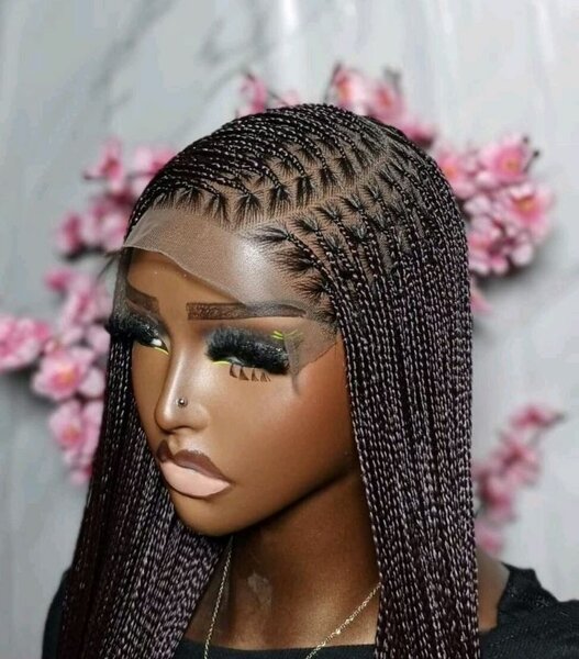 Perruque tressée élégante