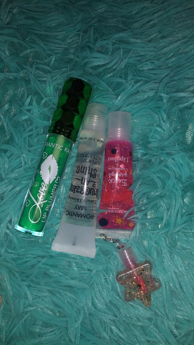 Lot de brillants à lèvres tendance