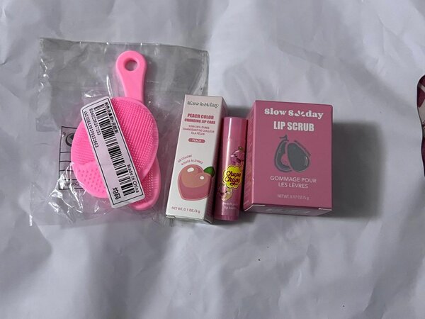 Ensemble Gommage Lèvres et Brosse