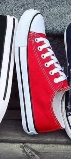Converses rouge