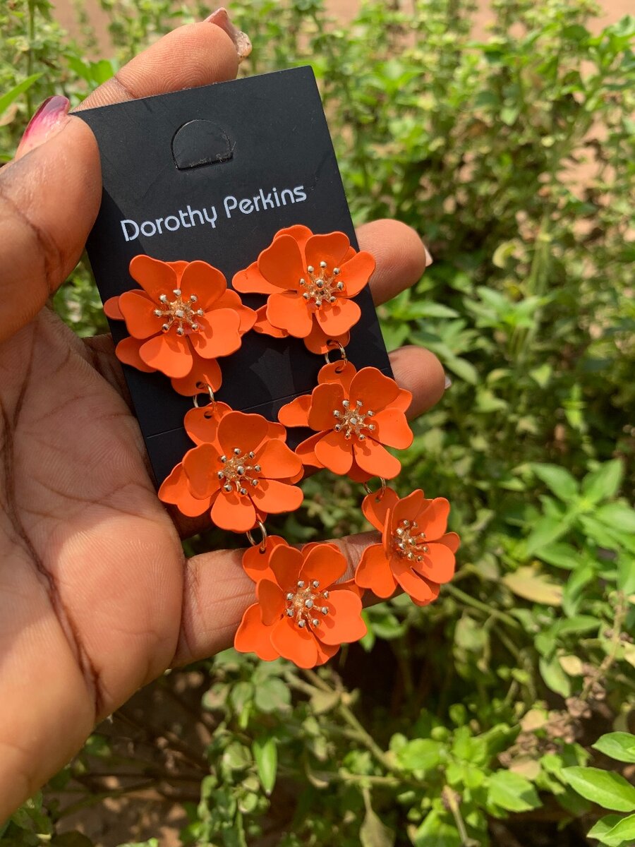 Floral earring (green, blue, orange)