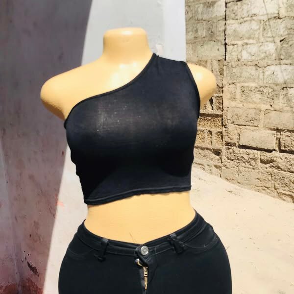 Quality thrifted tops 