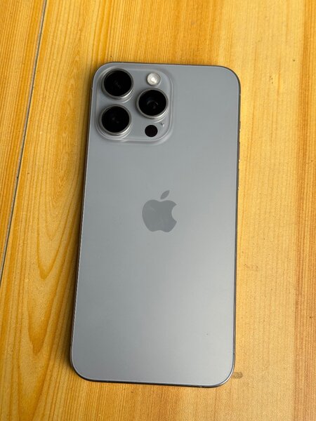 iPhone 15 pro max 256 giga