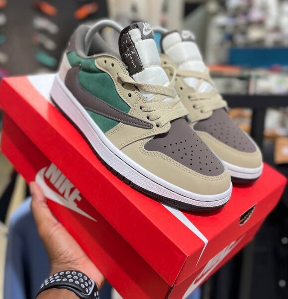 Nike sneakers Cactus JACK brown