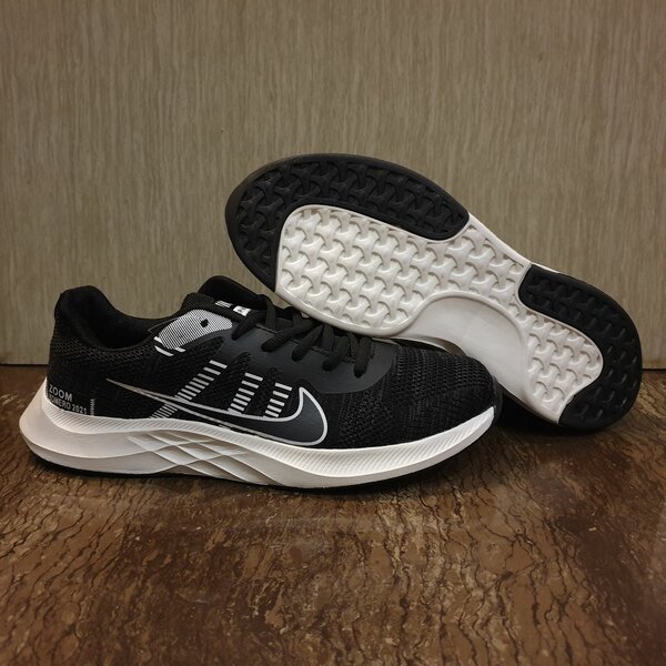 Nike Air Zoom Vomero - Black