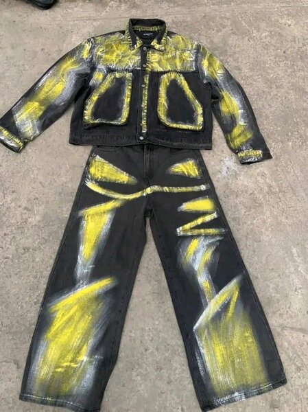Veste et pantalon street art