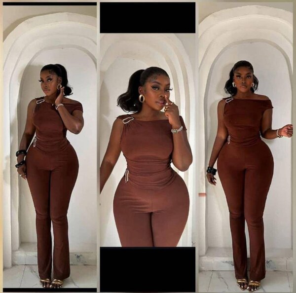 Combinaison élégante femme