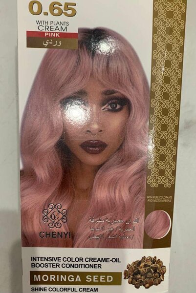 Teinture de cheveux rose