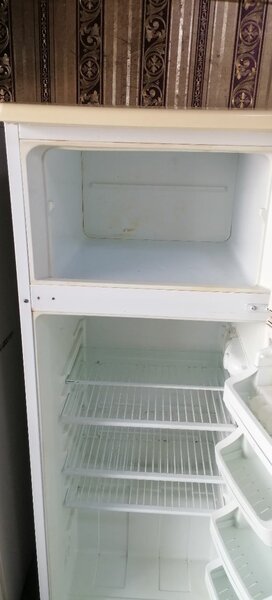 Chest refrigerator and freezer