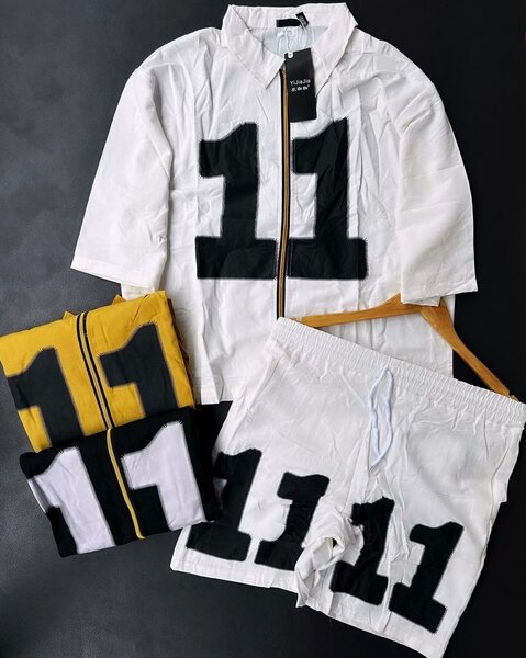 Ensemble sport décontracté