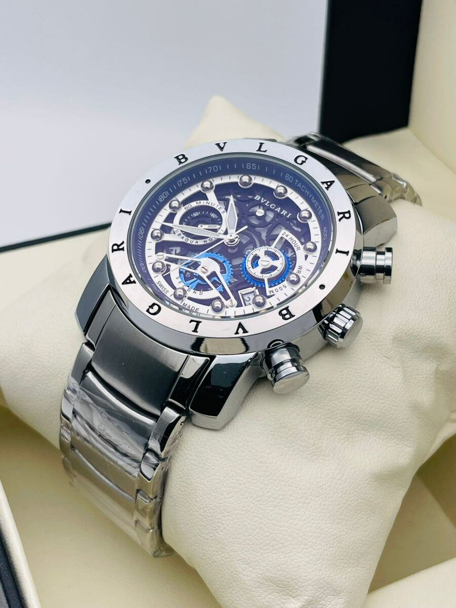 Montre chronographe élégante