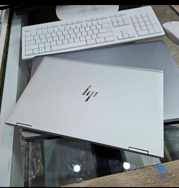 *HP ELITEBOOK x360 1030 G3* Intel core i5 8th generation vor