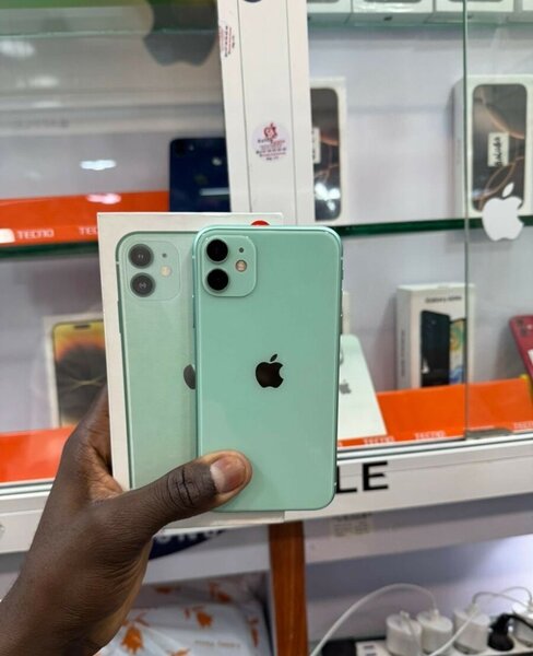 iPhone 12 vert brillant