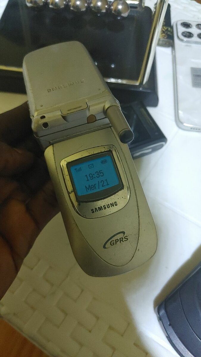 Téléphone portable Samsung GPRS