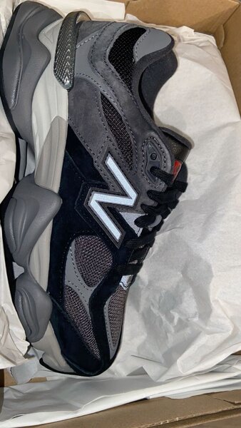 New balance 9060