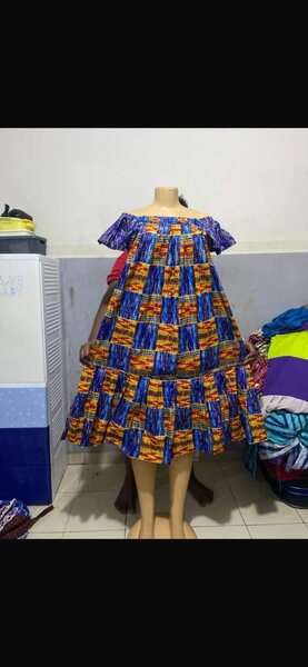 Robe disponible a 7000fr