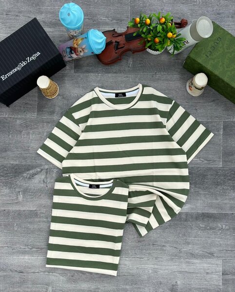 T-shirts rayés assortis