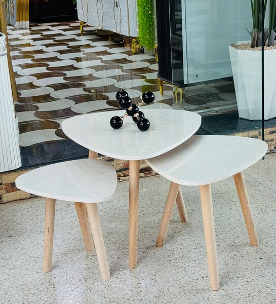 Table basse en bois moderne