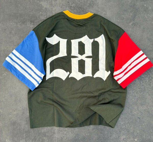 T-shirt unisexe à numéro imprimé