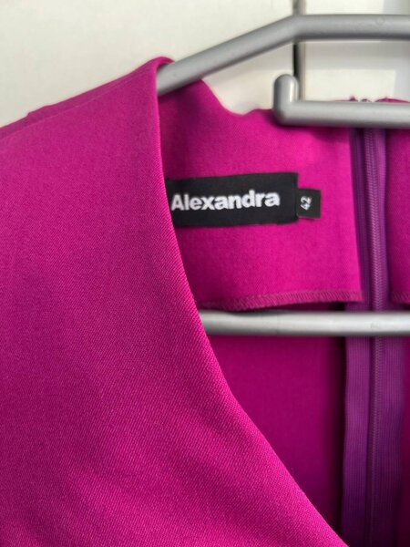 Платье Alexandra