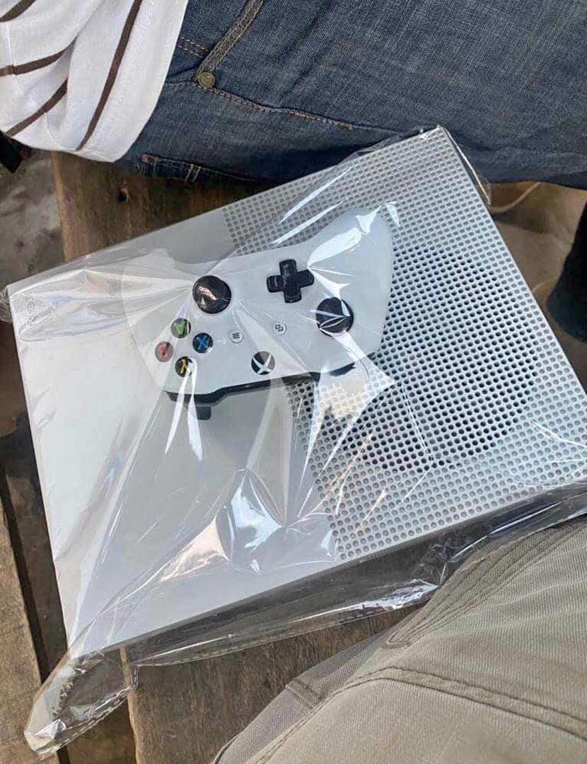 Xbox one S