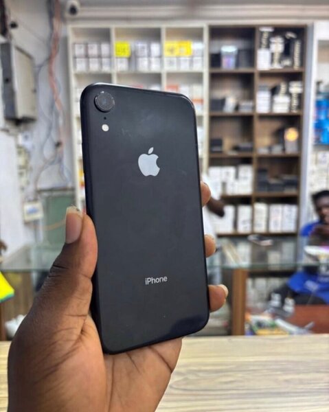 iPhone XR