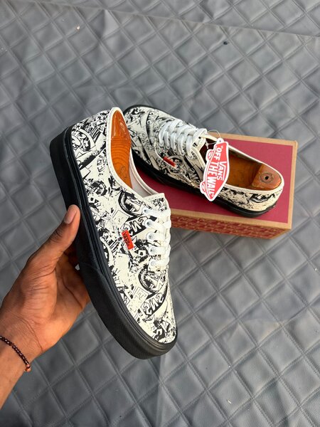 Vans Sneakers Impression