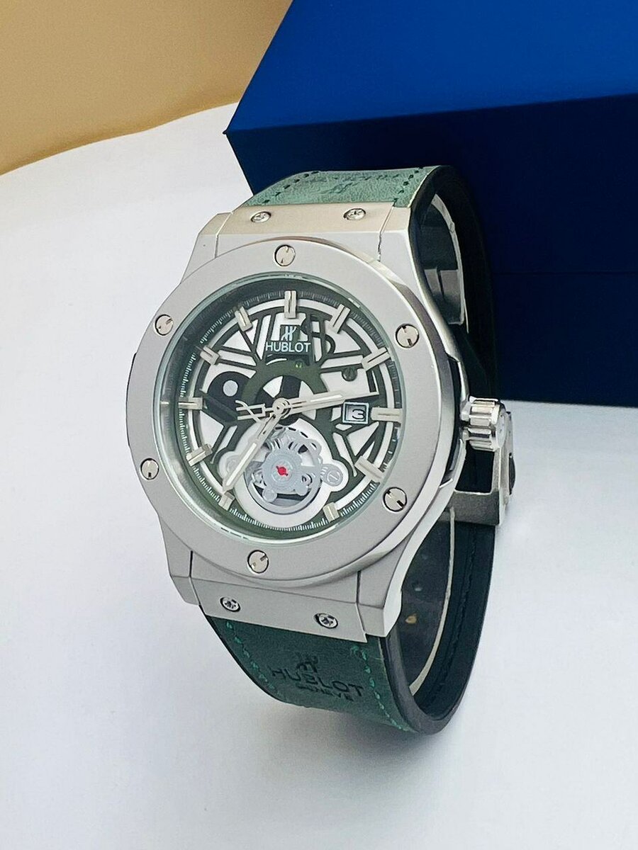 MONTRE LUXE HOMME  HUBLOT