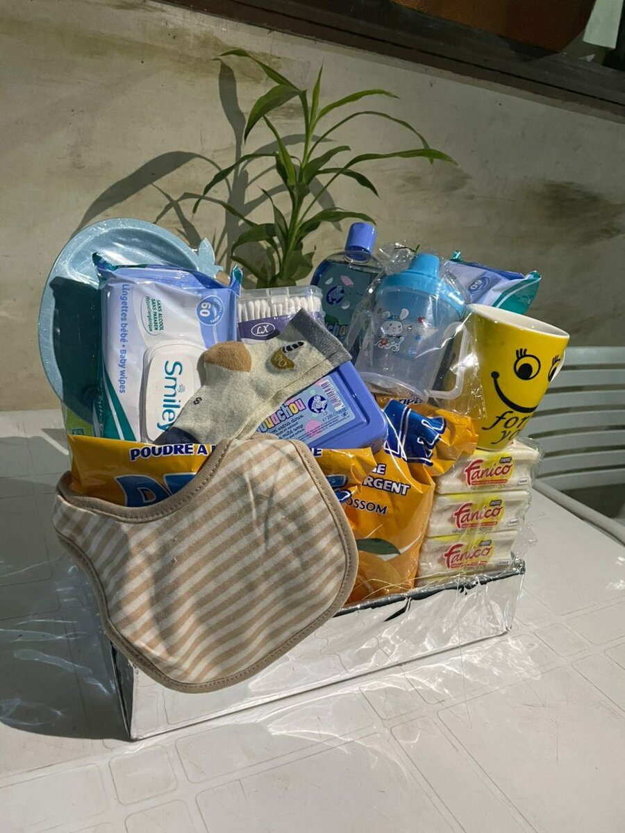 Panier Cadeau Essentiels Bébés