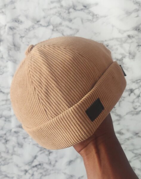 Bonnet côtelé beige tendance