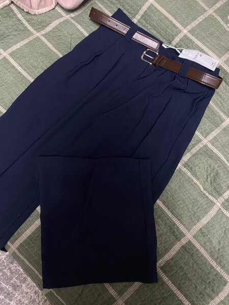 Классические брюки  1400сом