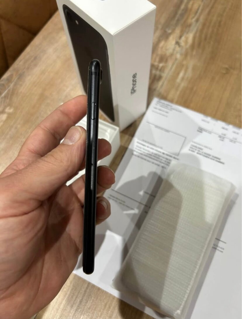 iPhone noir débloqué 128 Go