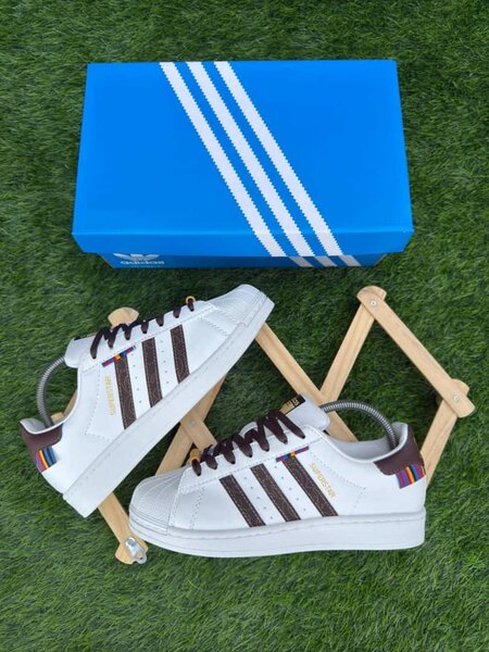 Adidas super star