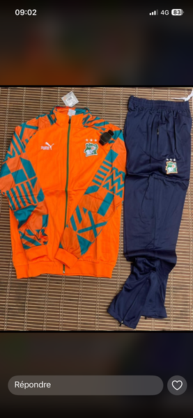 Ensemble survêtement football