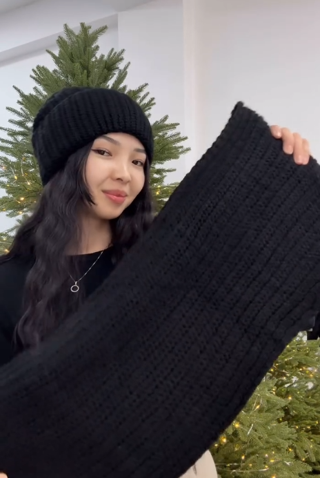 Комплект : шапка и шарф