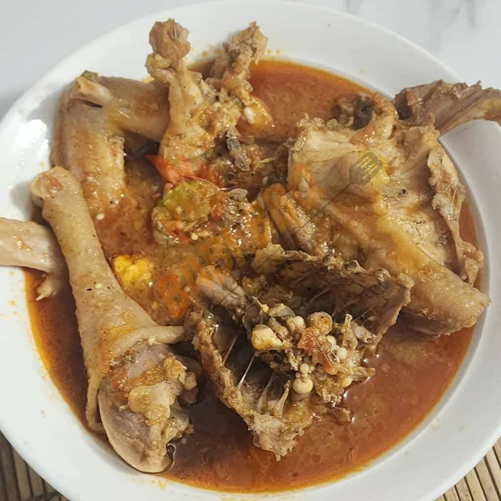 Poulet épicé & plantains frits