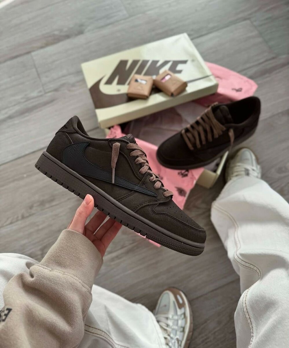 NIKE DUNK