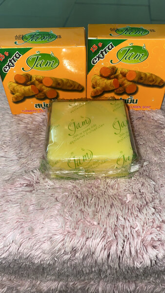 Savon à l'extrait de curcuma