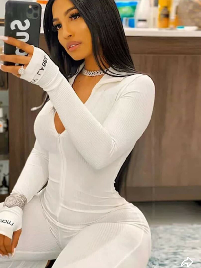 Robe bleue à volants élégante