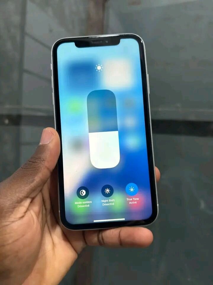 Apple iPhone XR