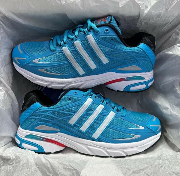 Chaussures de running bleu adidas