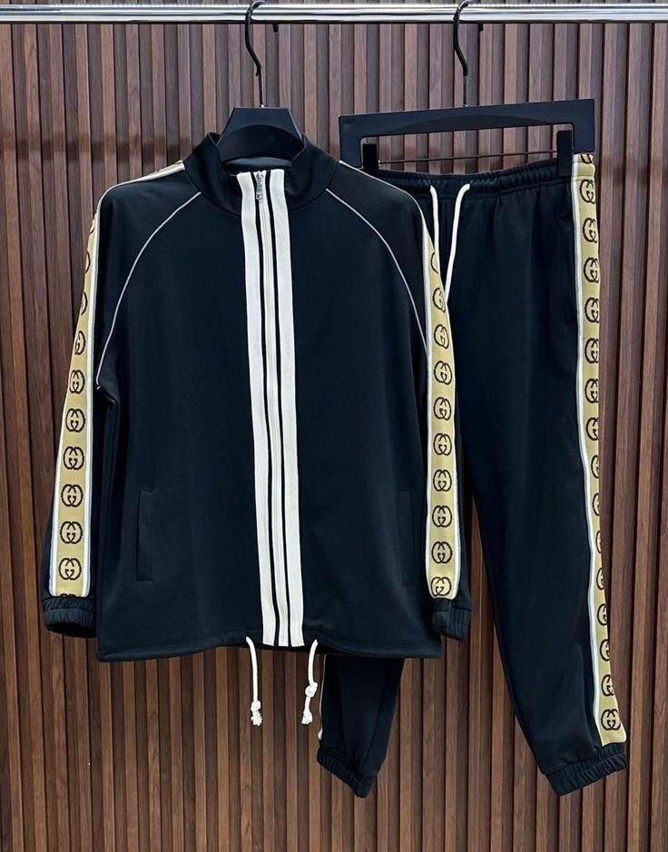 Hoodies & joggers sets