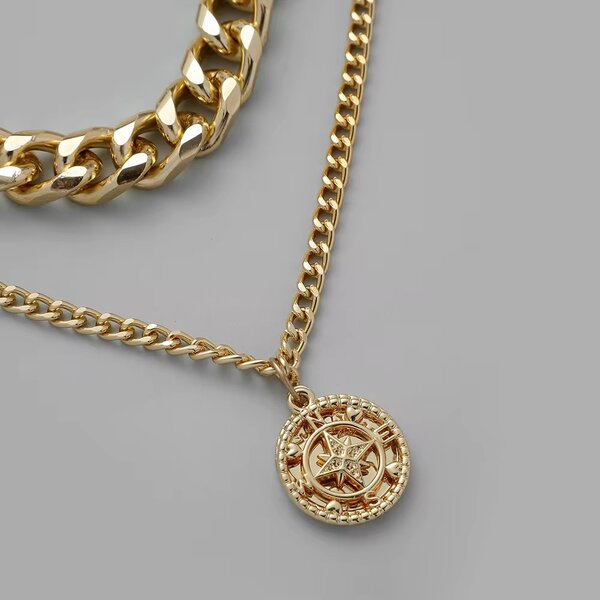 Collier Triple Chaîne Doré