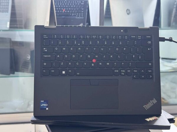 Lenovo ThinkPad Yoga L13