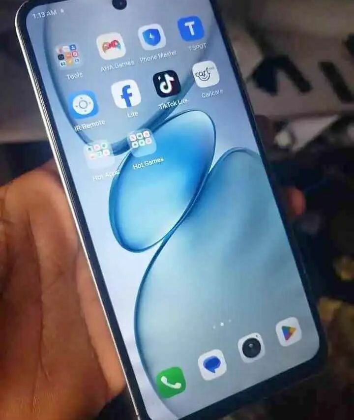 Smartphone TECNO moderne