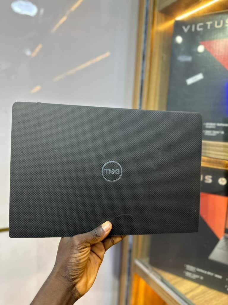 Dell latitude 7400