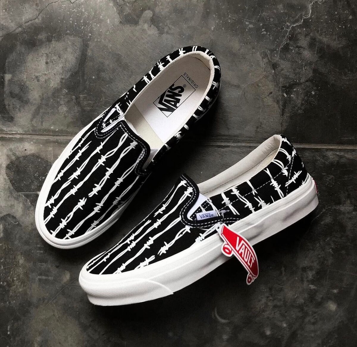 Vans Slip-On Noirs à Motif